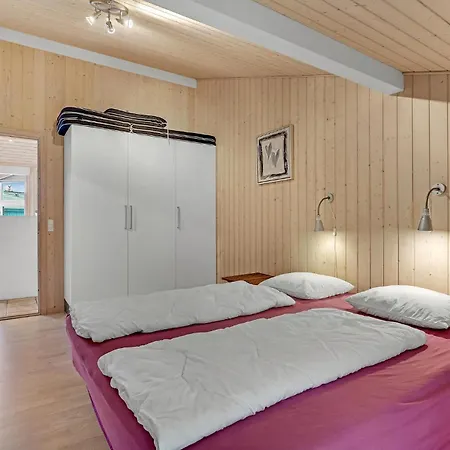 Holiday home Awesome Home In Hovborg With Sauna *